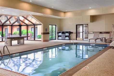 courtyard by marriott mahwah.